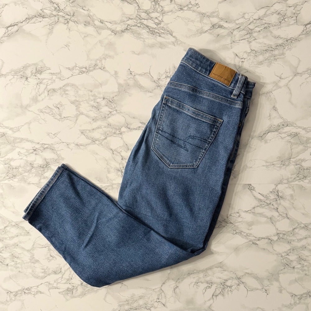 American Eagle Outfitters Women’s Mom Jeans (Petite)